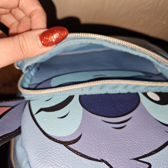 Danielle Nicole Blue and Purple Character Backpack - Picture 5 of 6